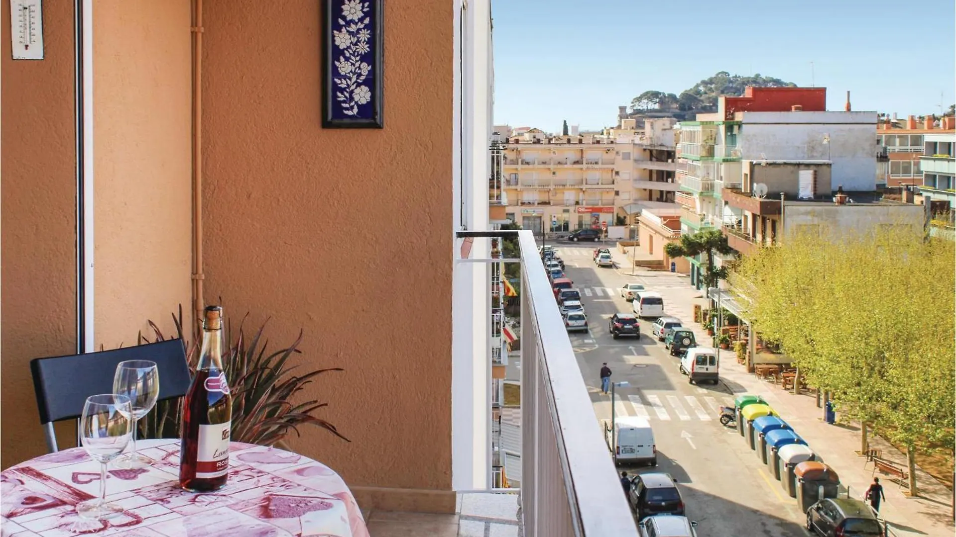 Cozy Apartment In Tossa De Mar With Kitchen