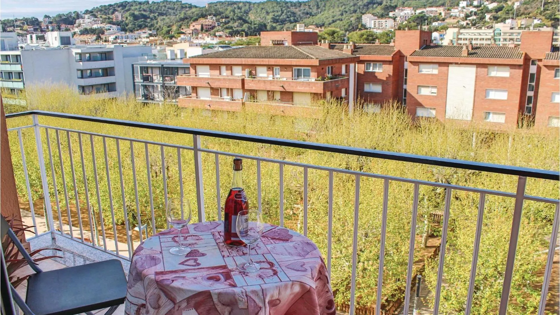 Cozy Apartment In Tossa De Mar With Kitchen location